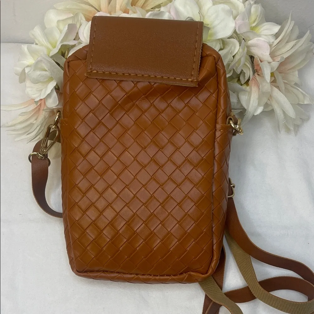 Woven Crossbody Bag with Cat Charm